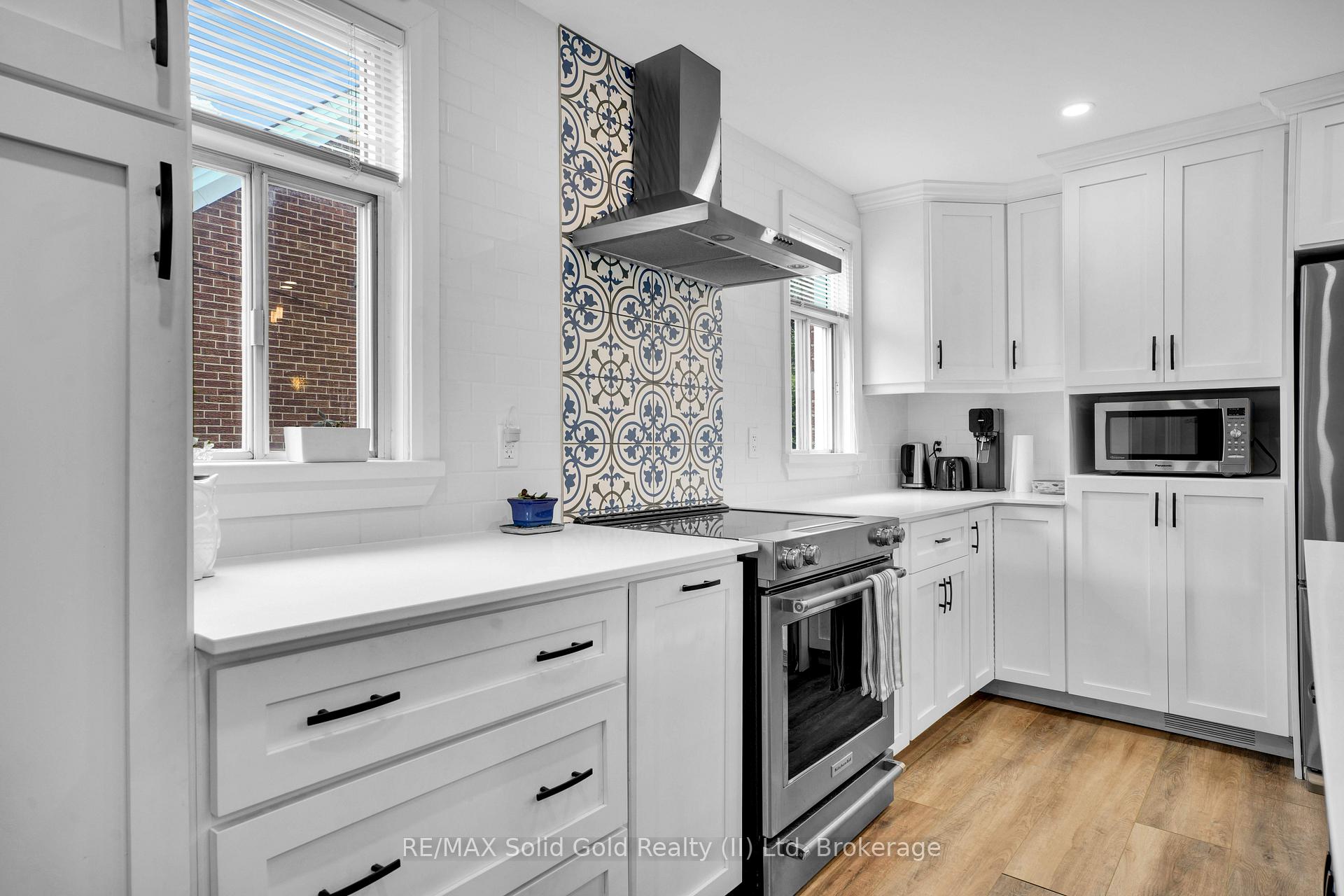 Photo 9 of 142 Lancaster Street W, Kitchener, Northward — HOMEH