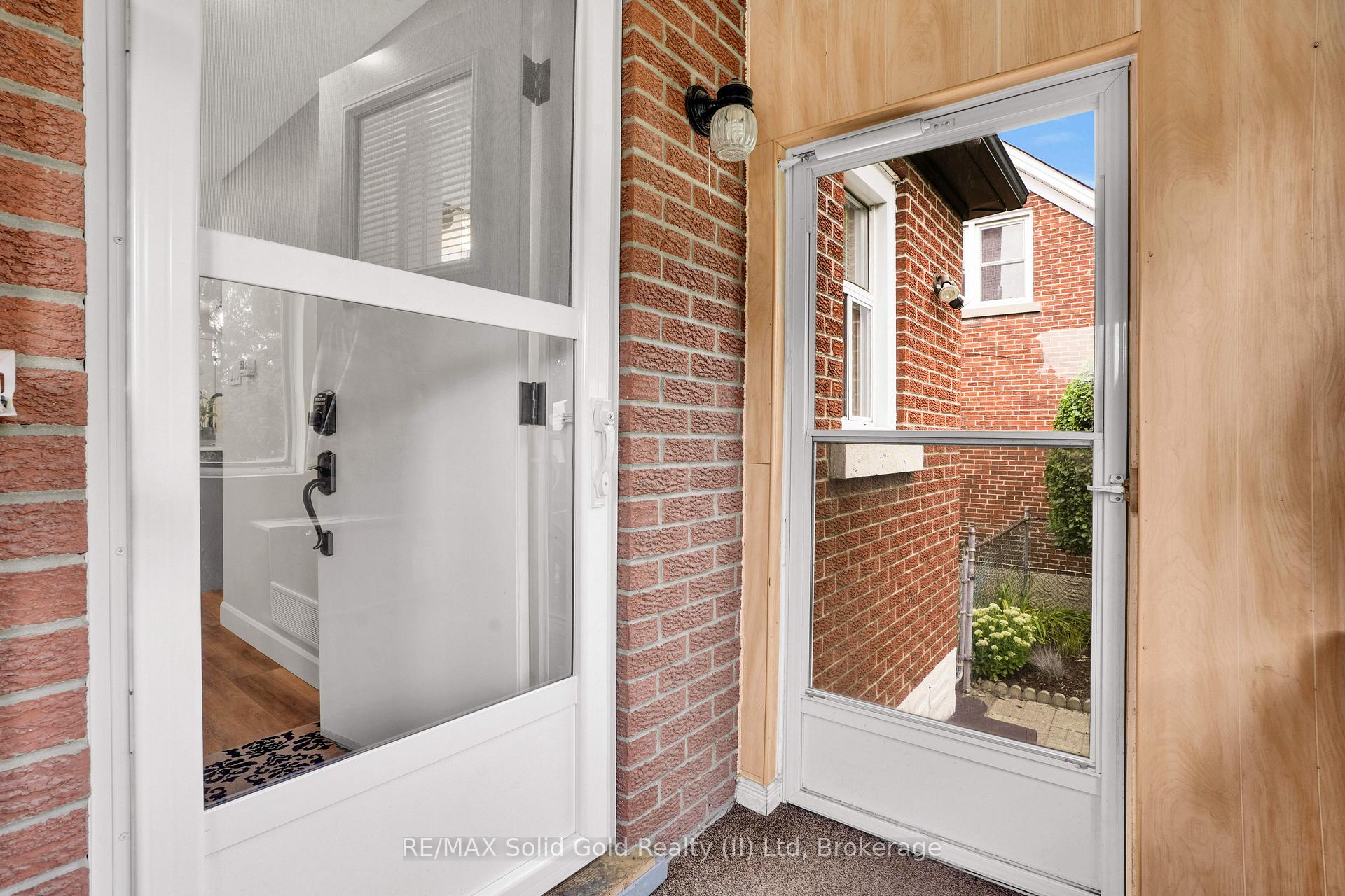 Photo 30 of 142 Lancaster Street W, Kitchener, Northward — HOMEH