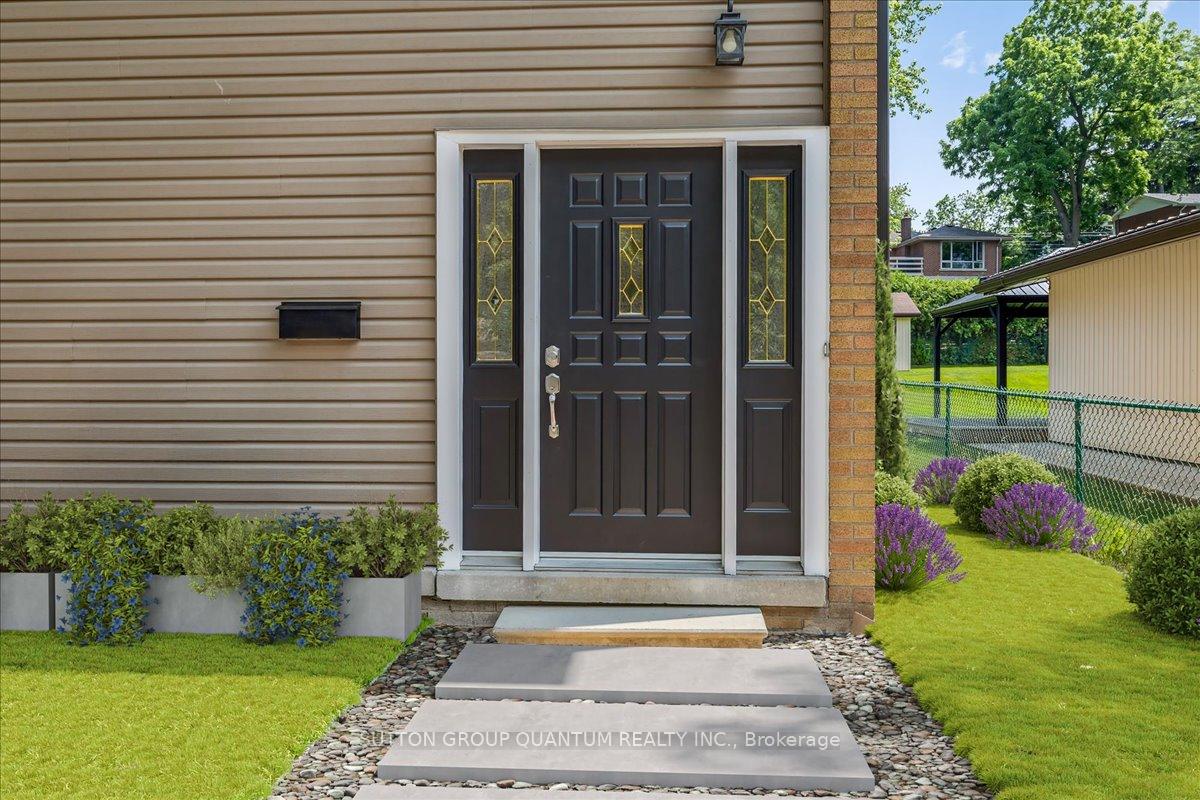Photo 2 of Unit Unit 1, 18 Pleasant Avenue, Hamilton, Dundas — HOMEH
