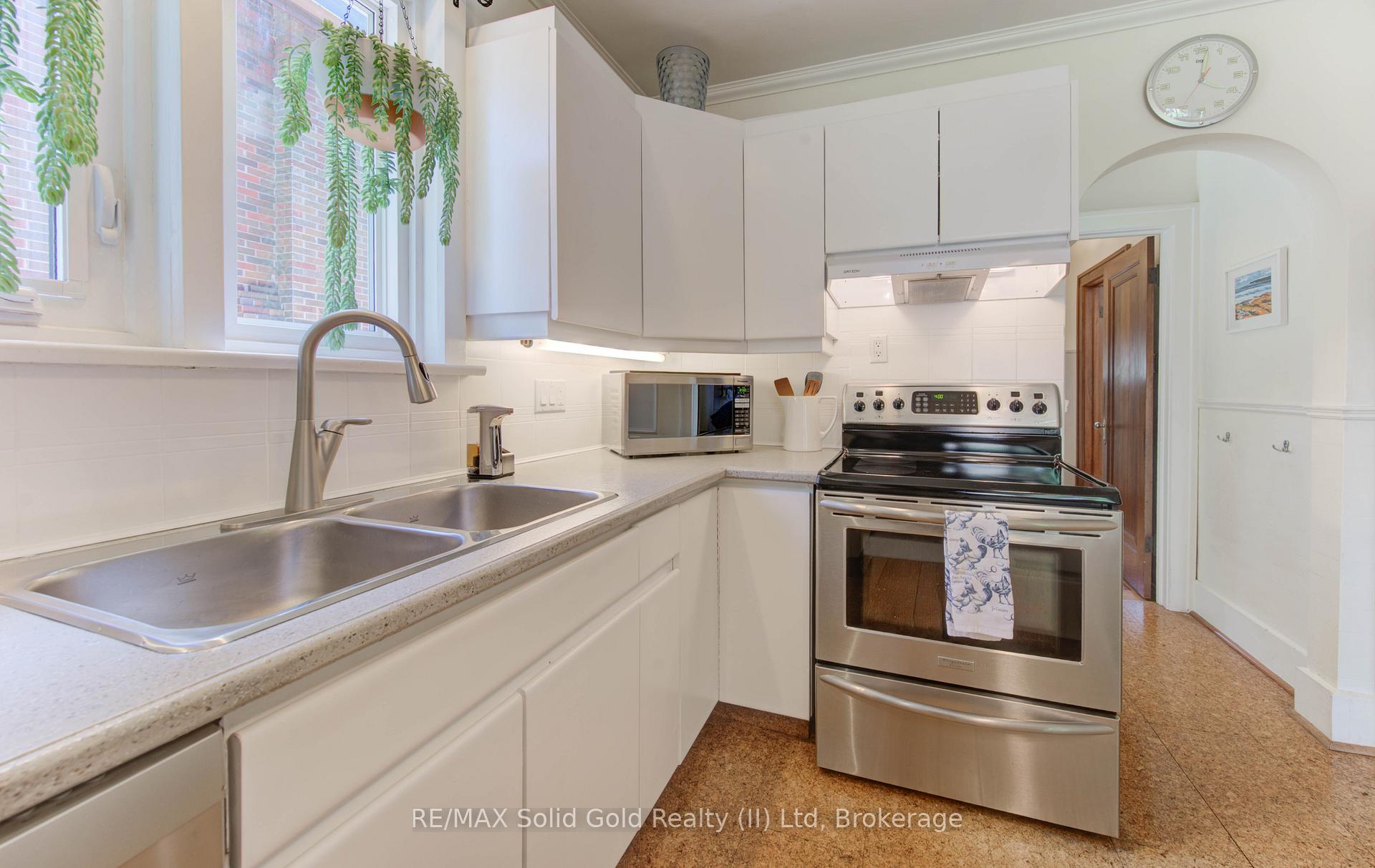 Photo 14 of 214 Lydia Street, Kitchener — HOMEH