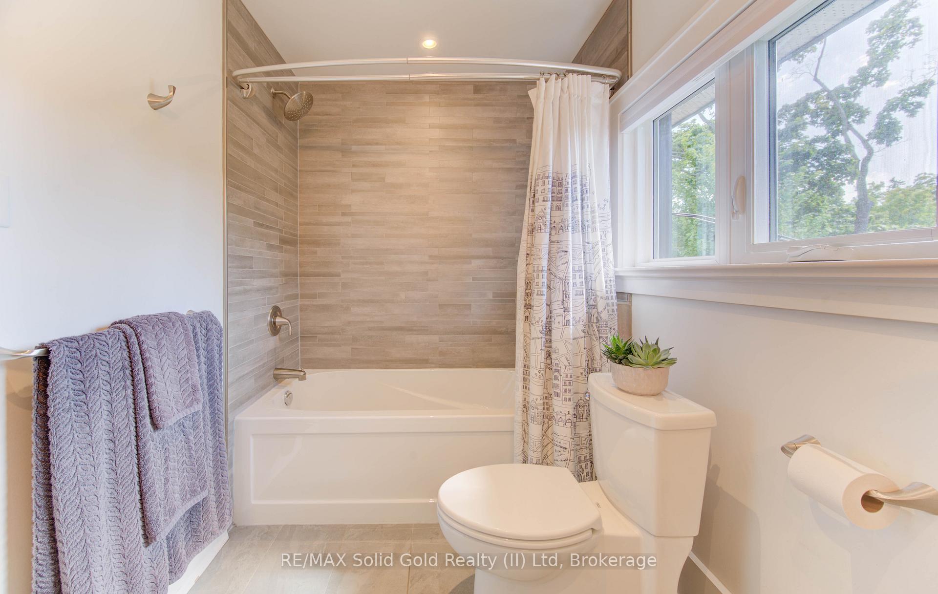 Photo 24 of 214 Lydia Street, Kitchener — HOMEH