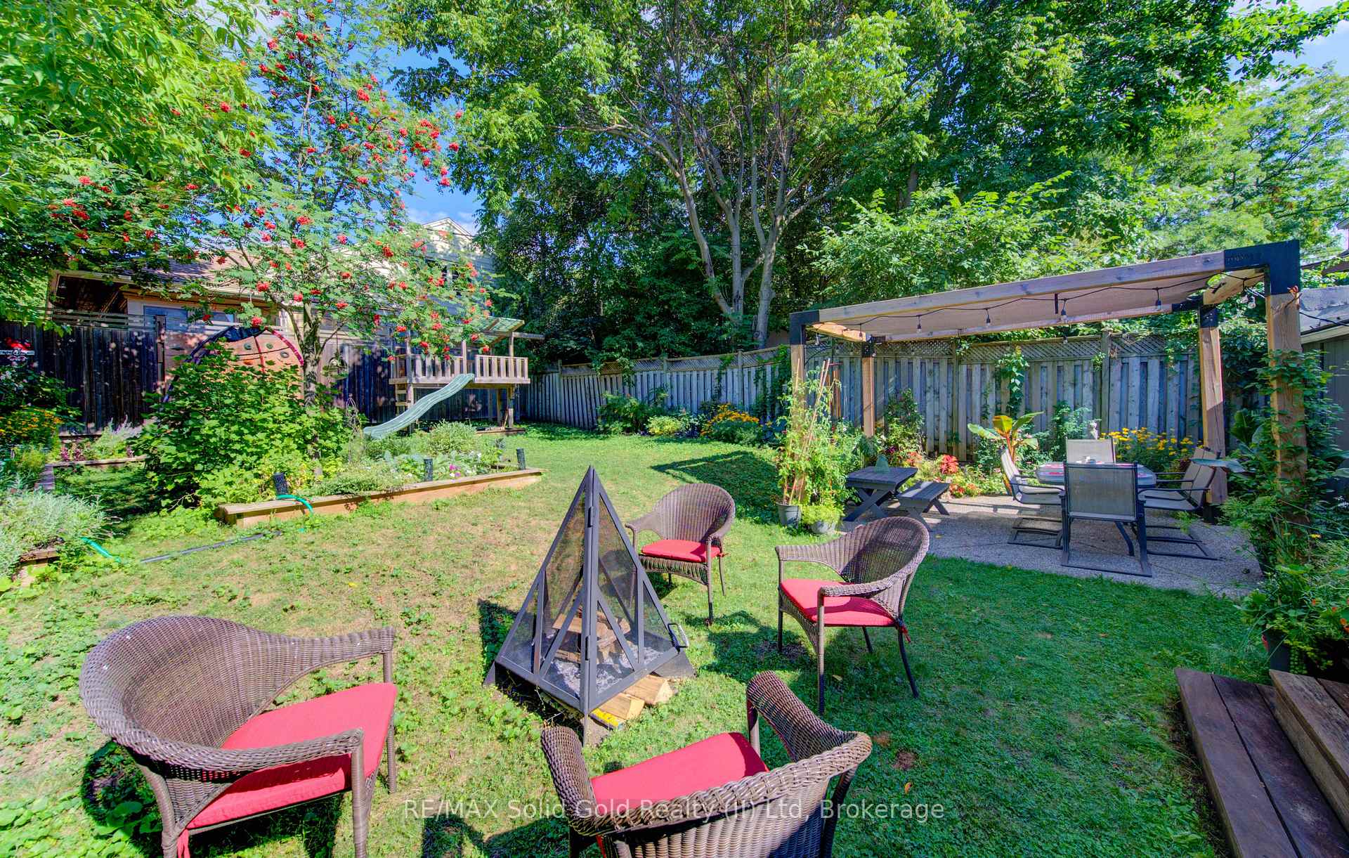 Photo 40 of 214 Lydia Street, Kitchener — HOMEH