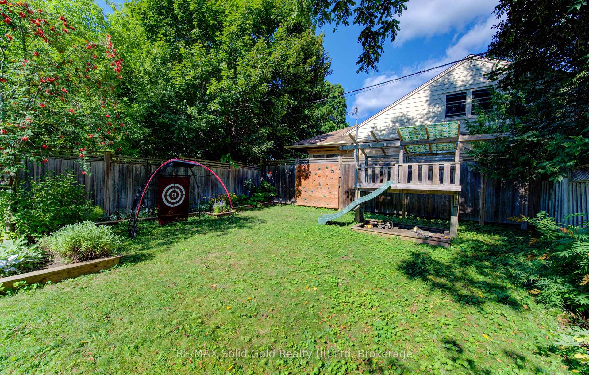 Photo 41 of 214 Lydia Street, Kitchener — HOMEH