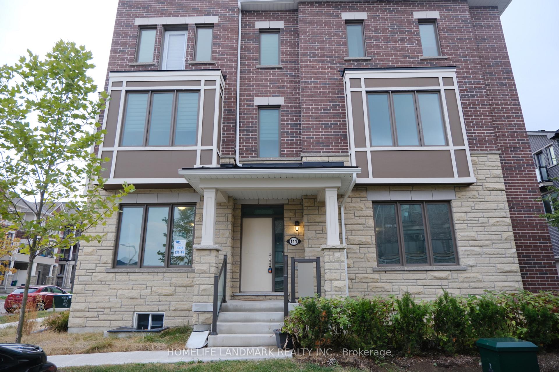 Photo 2 of 111 Thomas Frisby Jr Crescent, Markham, Rural Markham — HOMEH