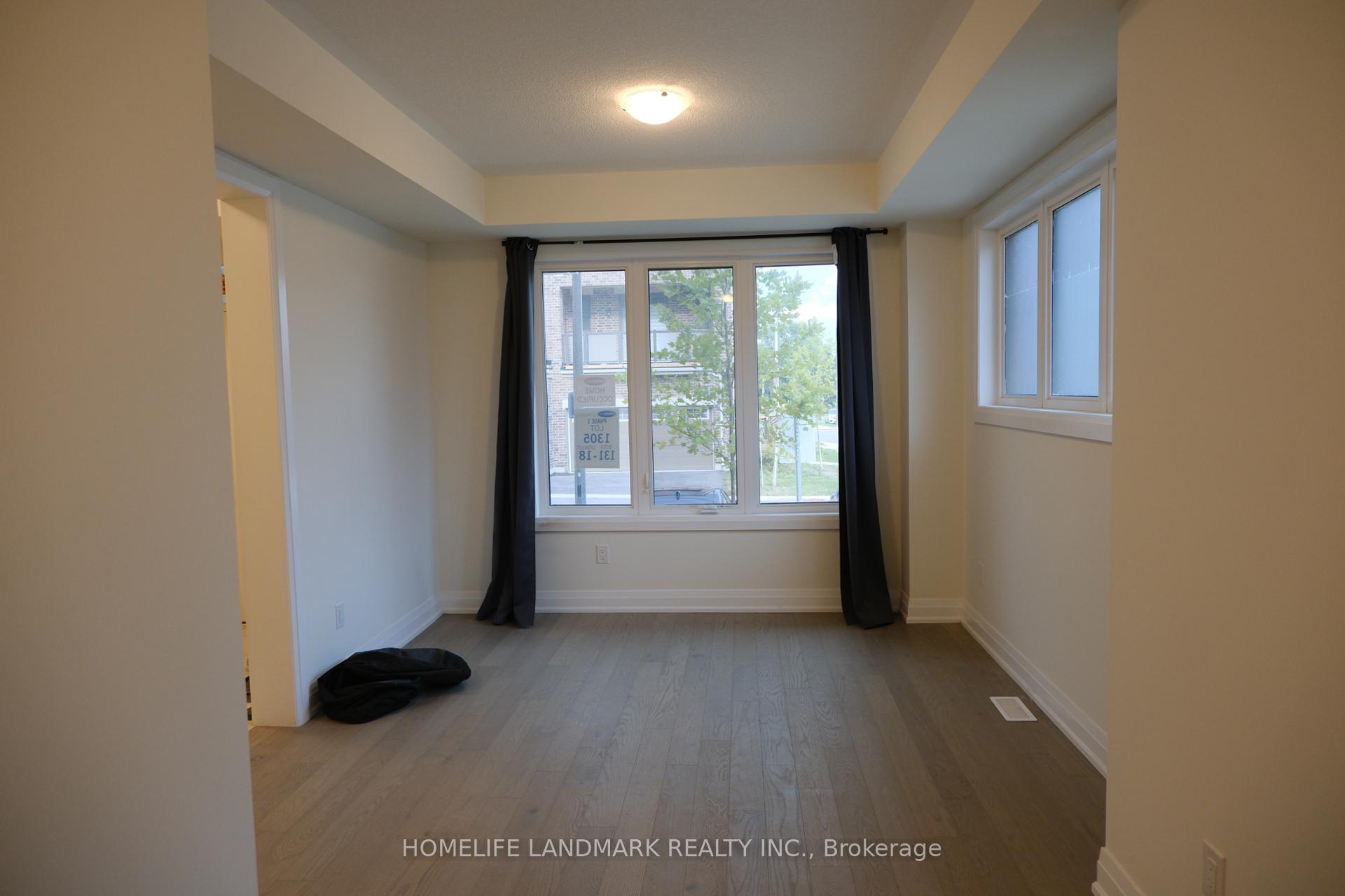 Photo 7 of 111 Thomas Frisby Jr Crescent, Markham, Rural Markham — HOMEH