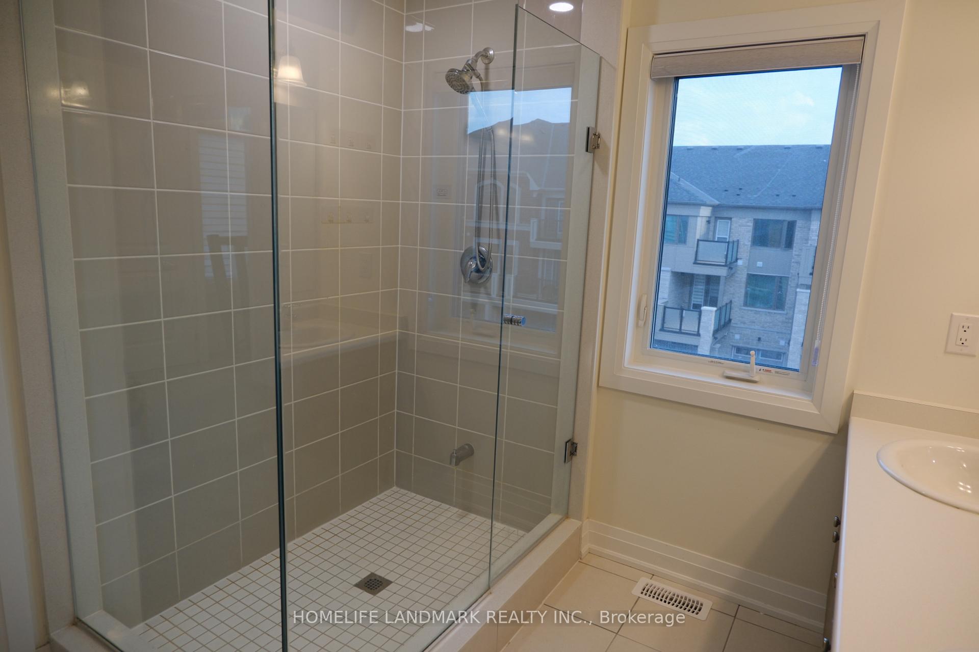 Photo 12 of 111 Thomas Frisby Jr Crescent, Markham, Rural Markham — HOMEH