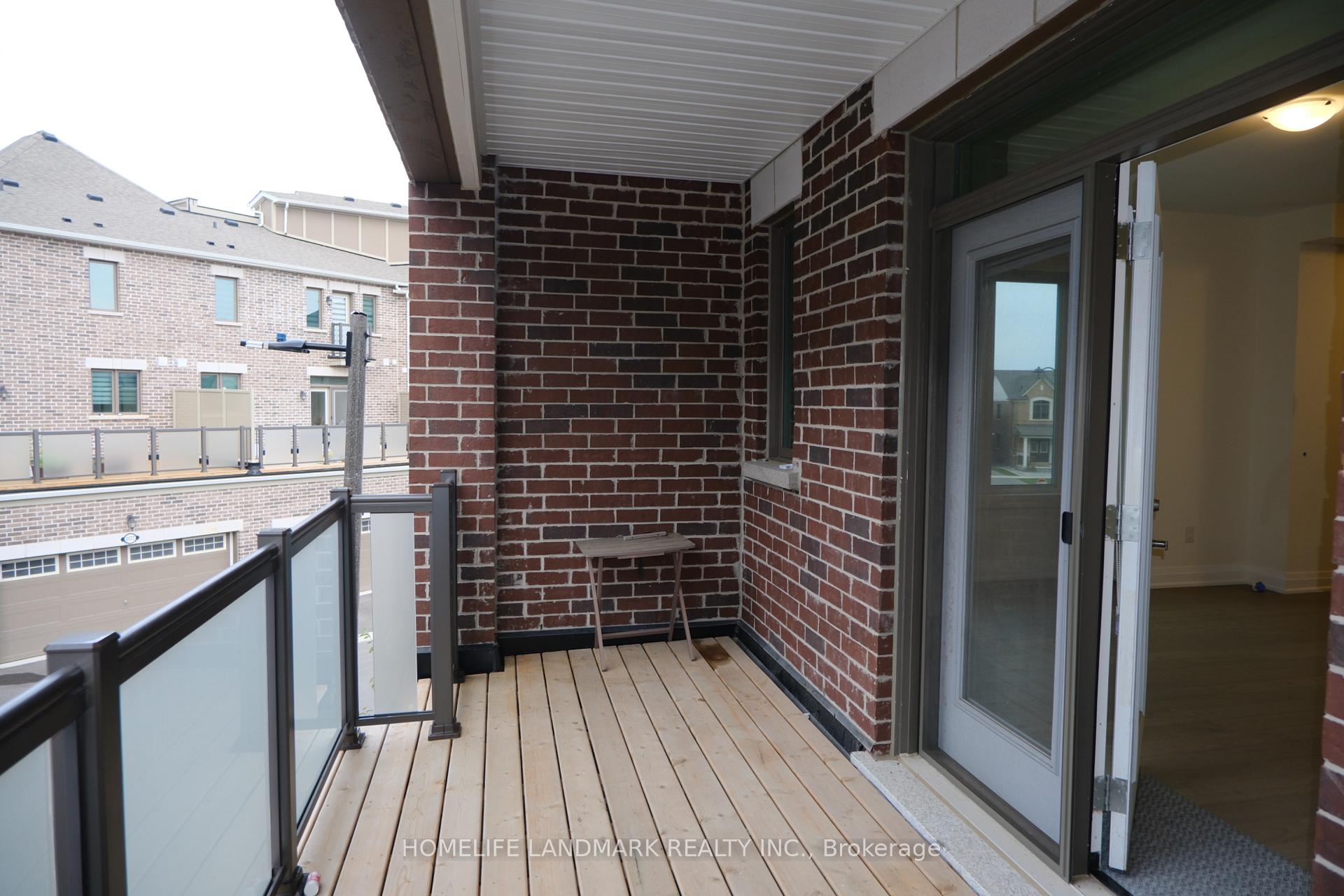 Photo 16 of 111 Thomas Frisby Jr Crescent, Markham, Rural Markham — HOMEH