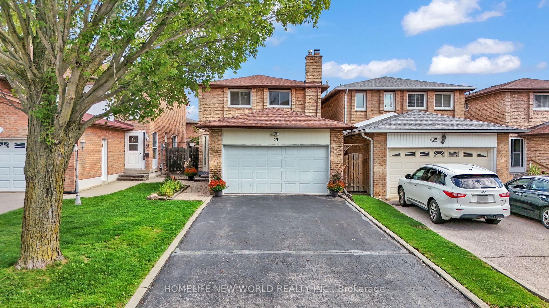 Photo 2 of 23 Avalon Road, Markham, Milliken Mills West — HOMEH