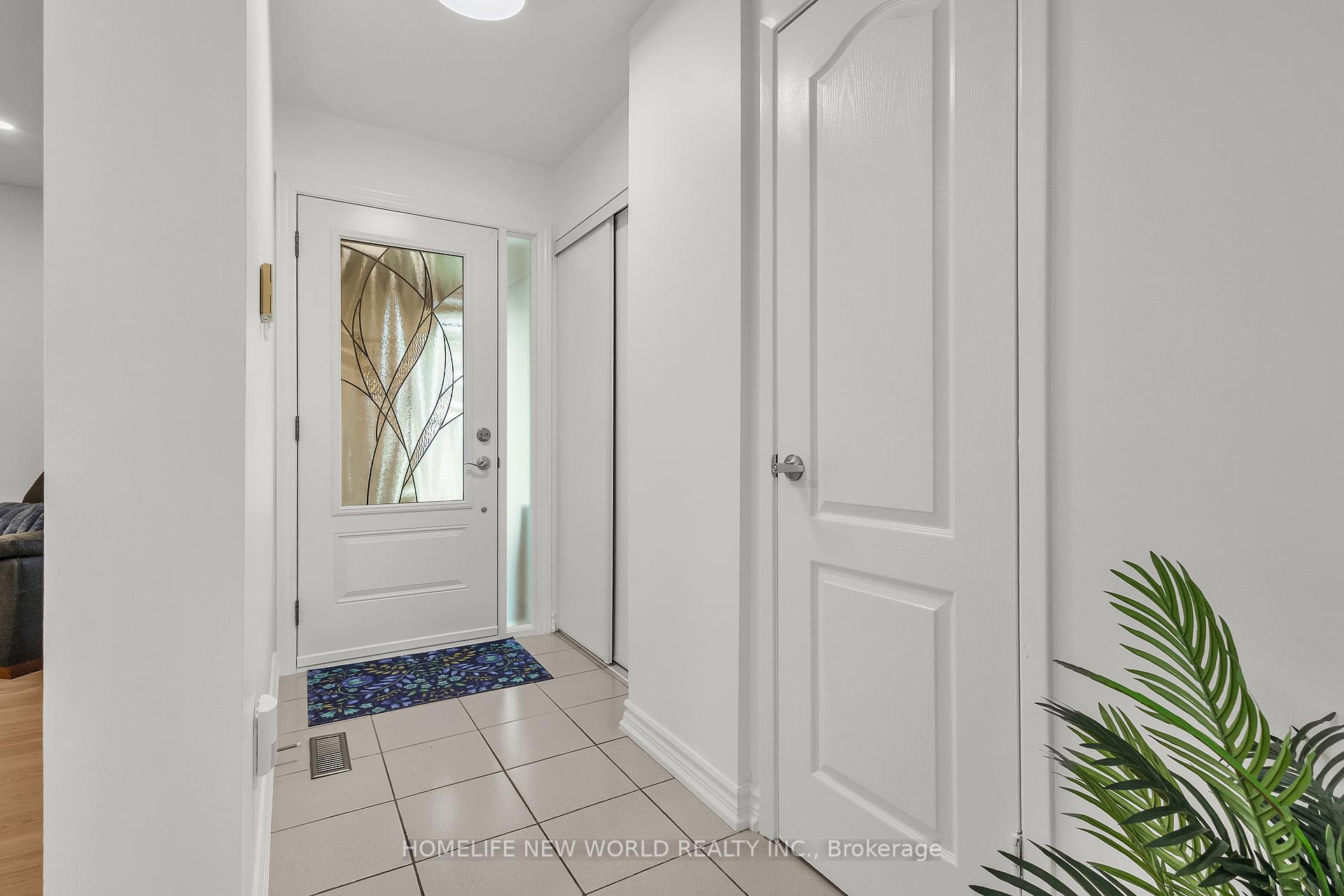Photo 8 of 23 Avalon Road, Markham, Milliken Mills West — HOMEH