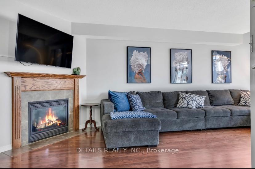 Photo 4 of 303 Brigitta Street, Ottawa, Kanata - Emerald Meadows/Trailwest — HOMEH