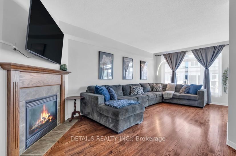 Photo 6 of 303 Brigitta Street, Ottawa, Kanata - Emerald Meadows/Trailwest — HOMEH