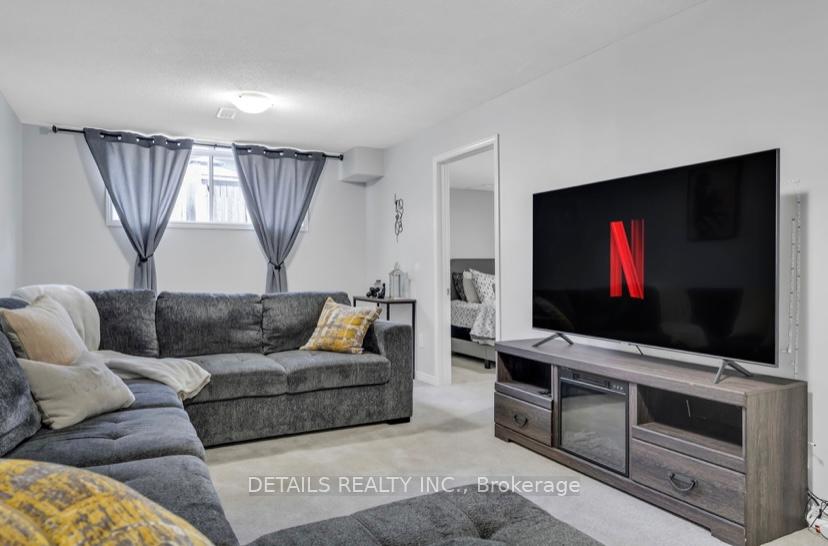 Photo 28 of 303 Brigitta Street, Ottawa, Kanata - Emerald Meadows/Trailwest — HOMEH