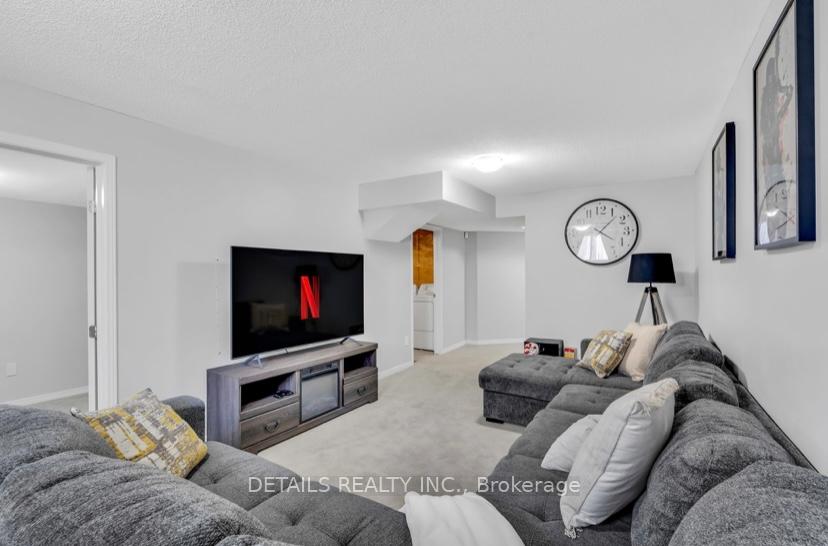 Photo 30 of 303 Brigitta Street, Ottawa, Kanata - Emerald Meadows/Trailwest — HOMEH