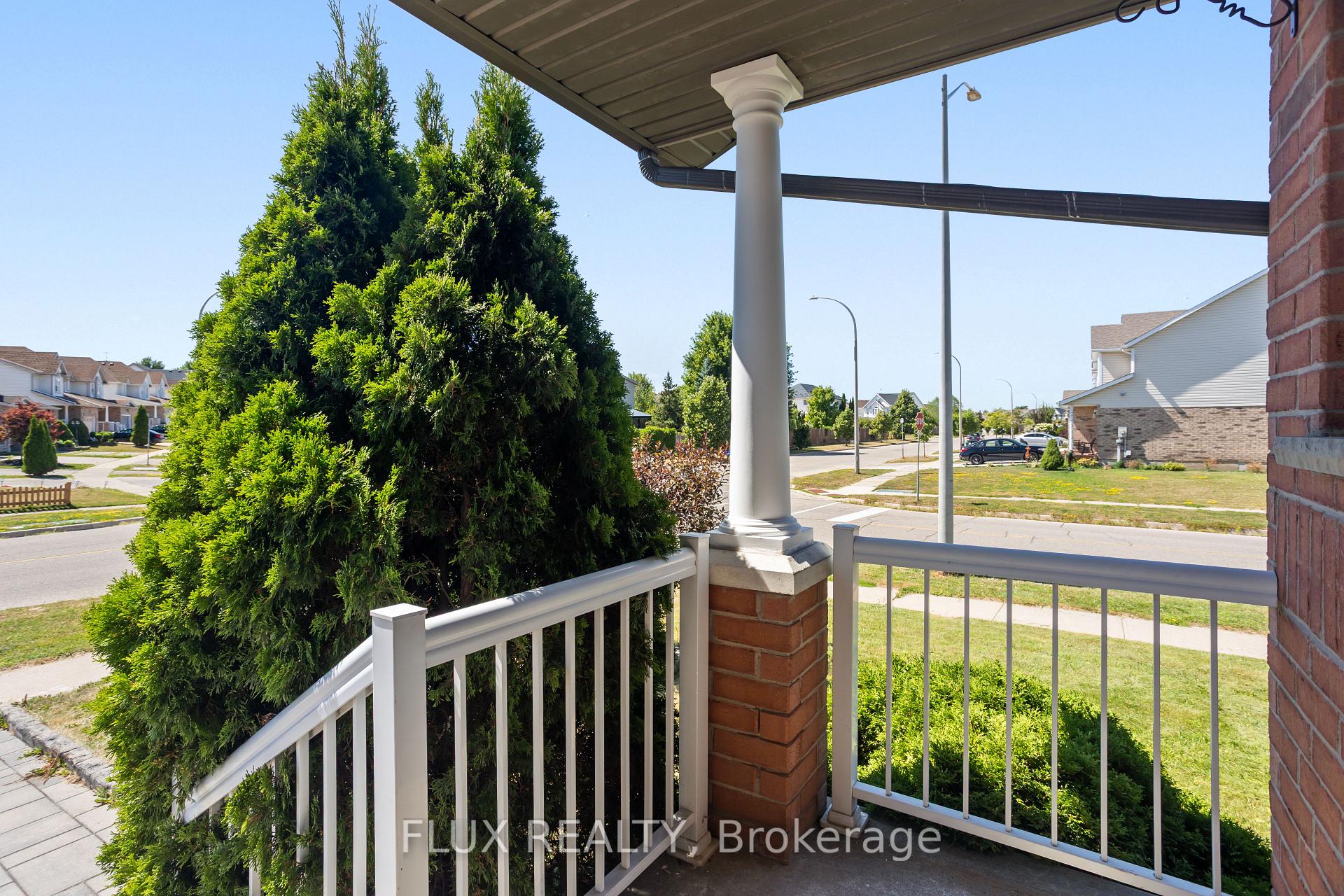 Photo 5 of 2 Donnenwerth Drive, Kitchener — HOMEH