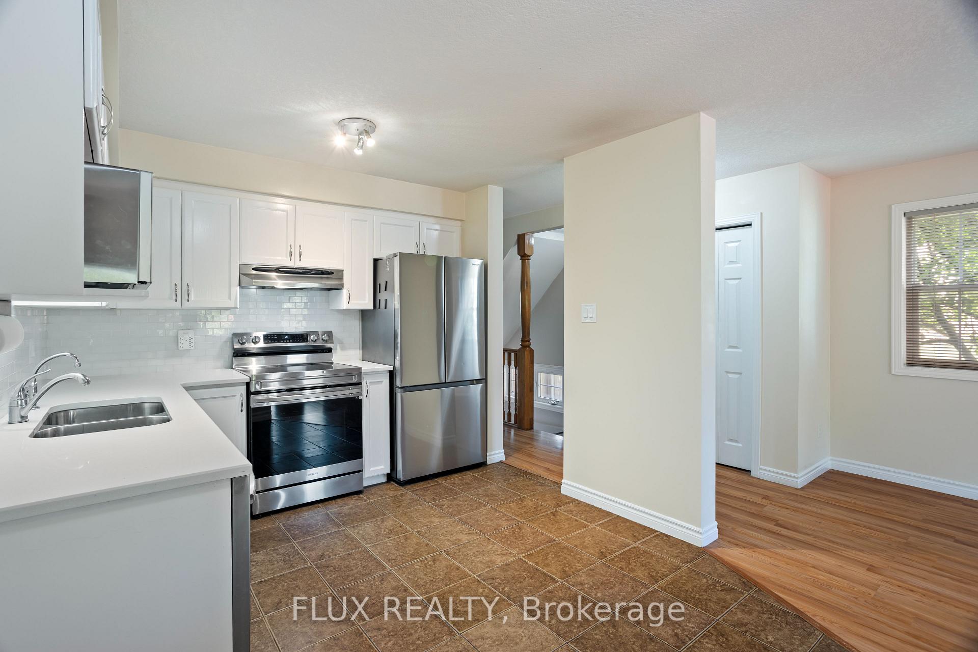 Photo 14 of 2 Donnenwerth Drive, Kitchener — HOMEH