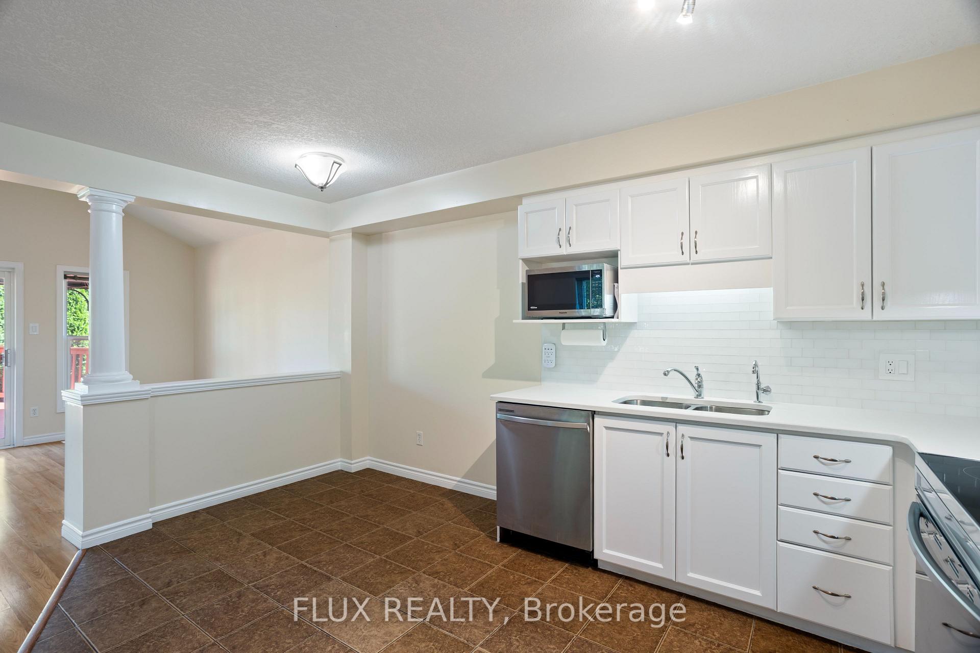 Photo 17 of 2 Donnenwerth Drive, Kitchener — HOMEH