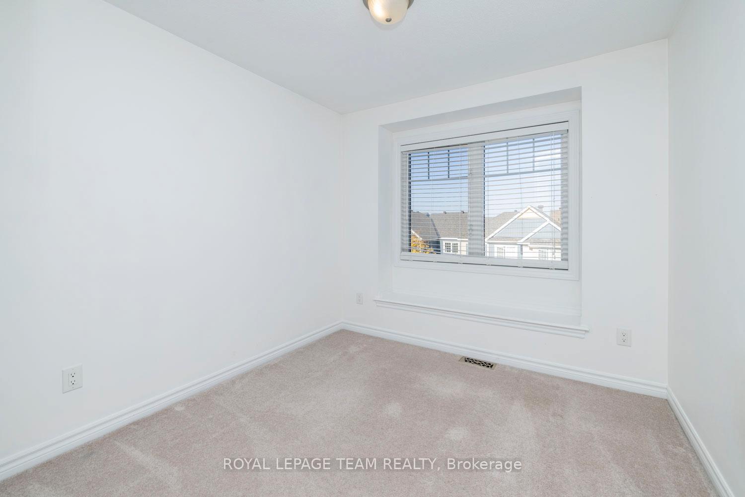 Photo 27 of 552 Foxlight Circle, Ottawa, Kanata - Emerald Meadows/Trailwest — HOMEH