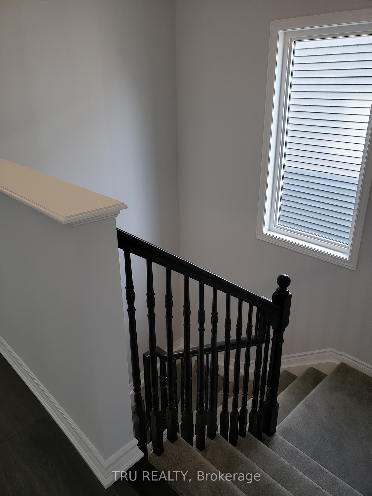 Photo 8 of 151 Pictou Crescent, Ottawa, Kanata - Emerald Meadows/Trailwest — HOMEH