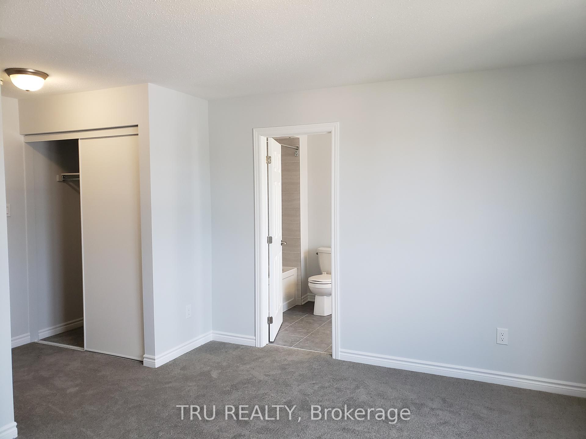 Photo 13 of 151 Pictou Crescent, Ottawa, Kanata - Emerald Meadows/Trailwest — HOMEH