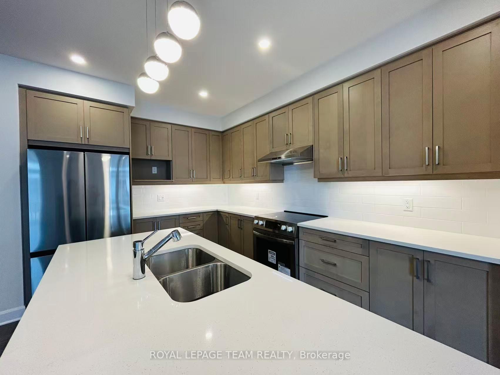 Photo 18 of 1302 Whitlow Grass Way, Ottawa, Kanata - Morgan's Grant/South March — HOMEH