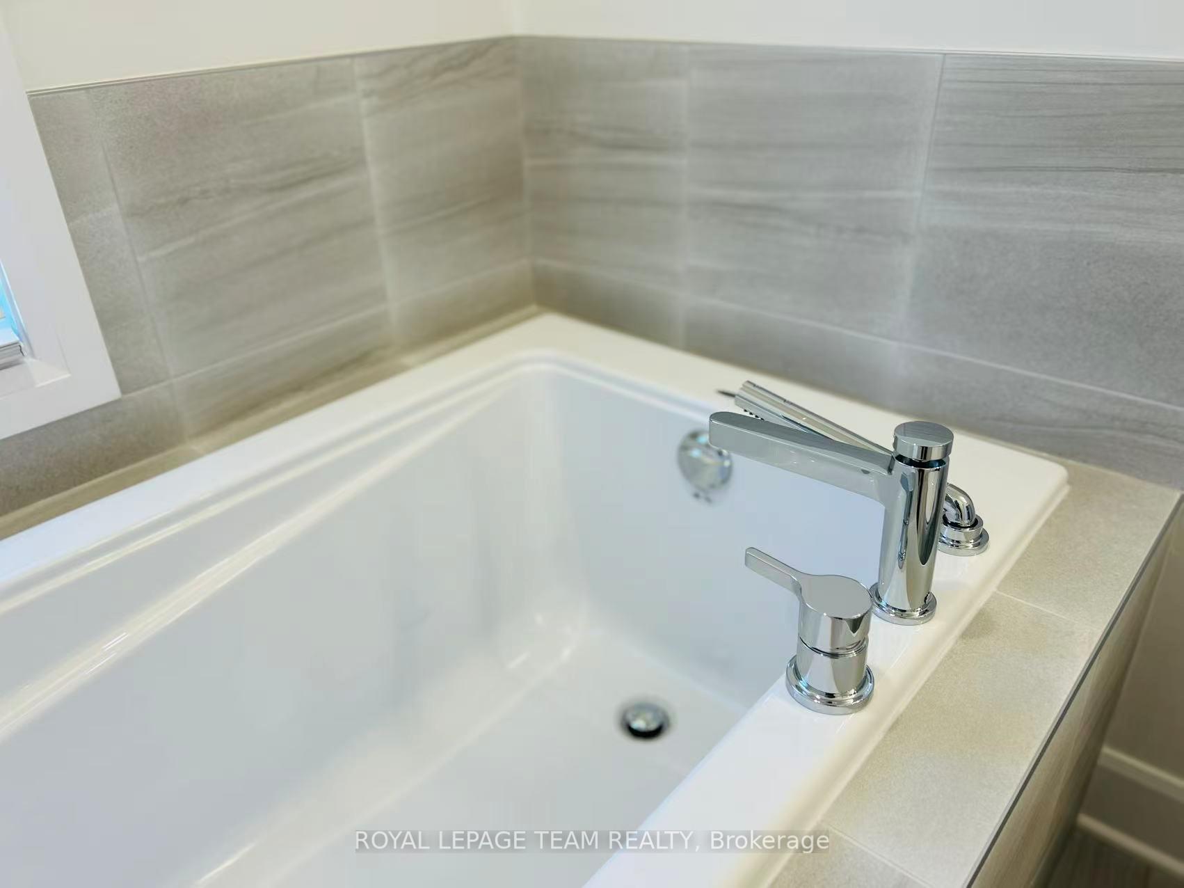 Photo 39 of 1302 Whitlow Grass Way, Ottawa, Kanata - Morgan's Grant/South March — HOMEH