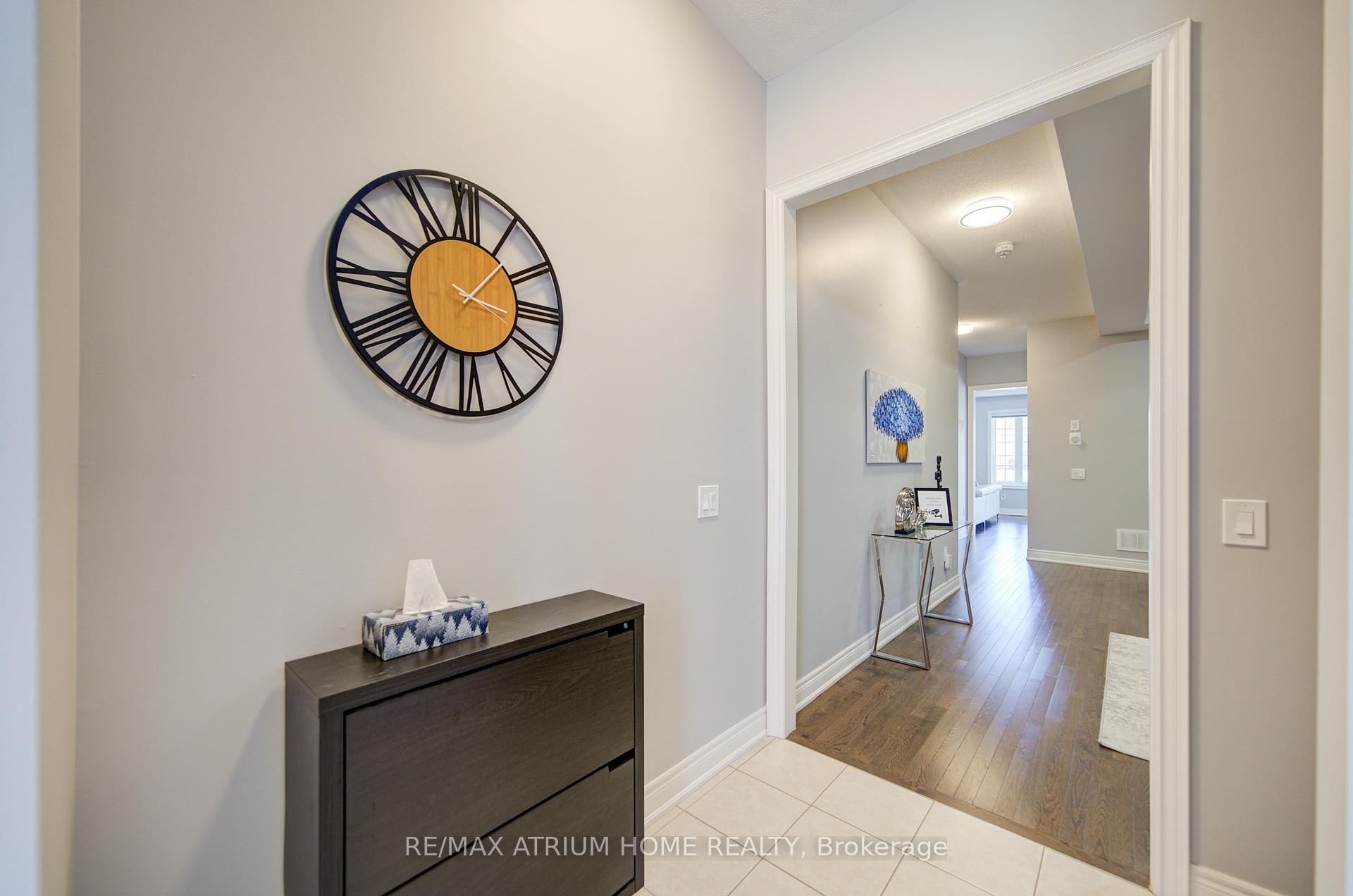 Photo 6 of 127 Maple Ridge Crescent, Markham, Greensborough — HOMEH