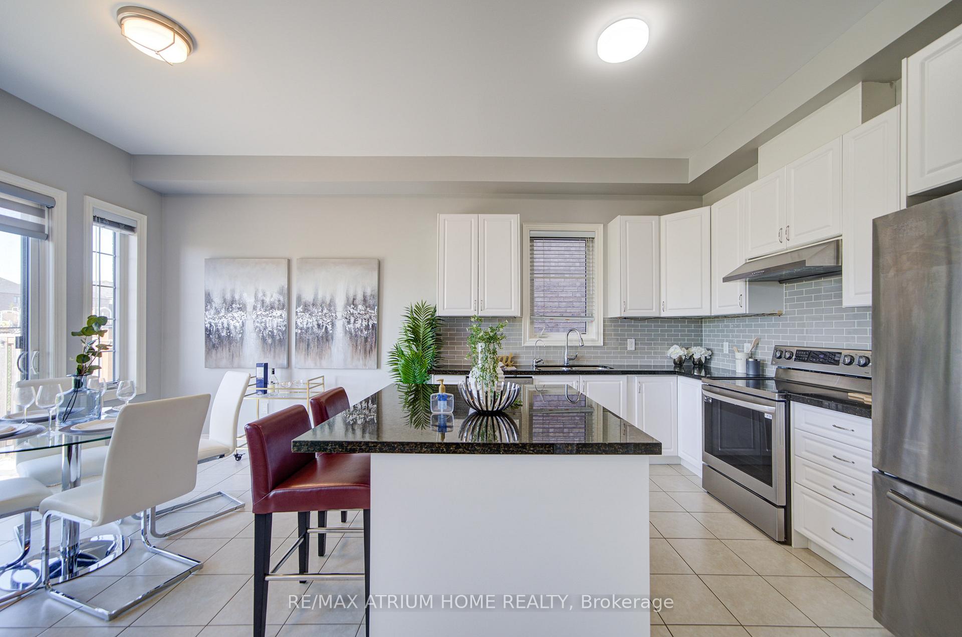 Photo 19 of 127 Maple Ridge Crescent, Markham, Greensborough — HOMEH