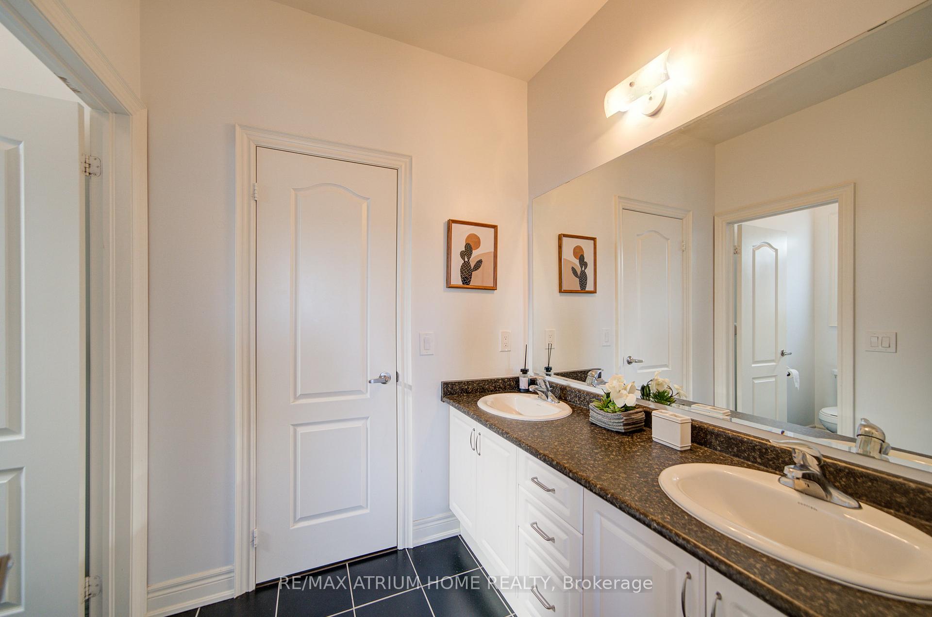 Photo 34 of 127 Maple Ridge Crescent, Markham, Greensborough — HOMEH