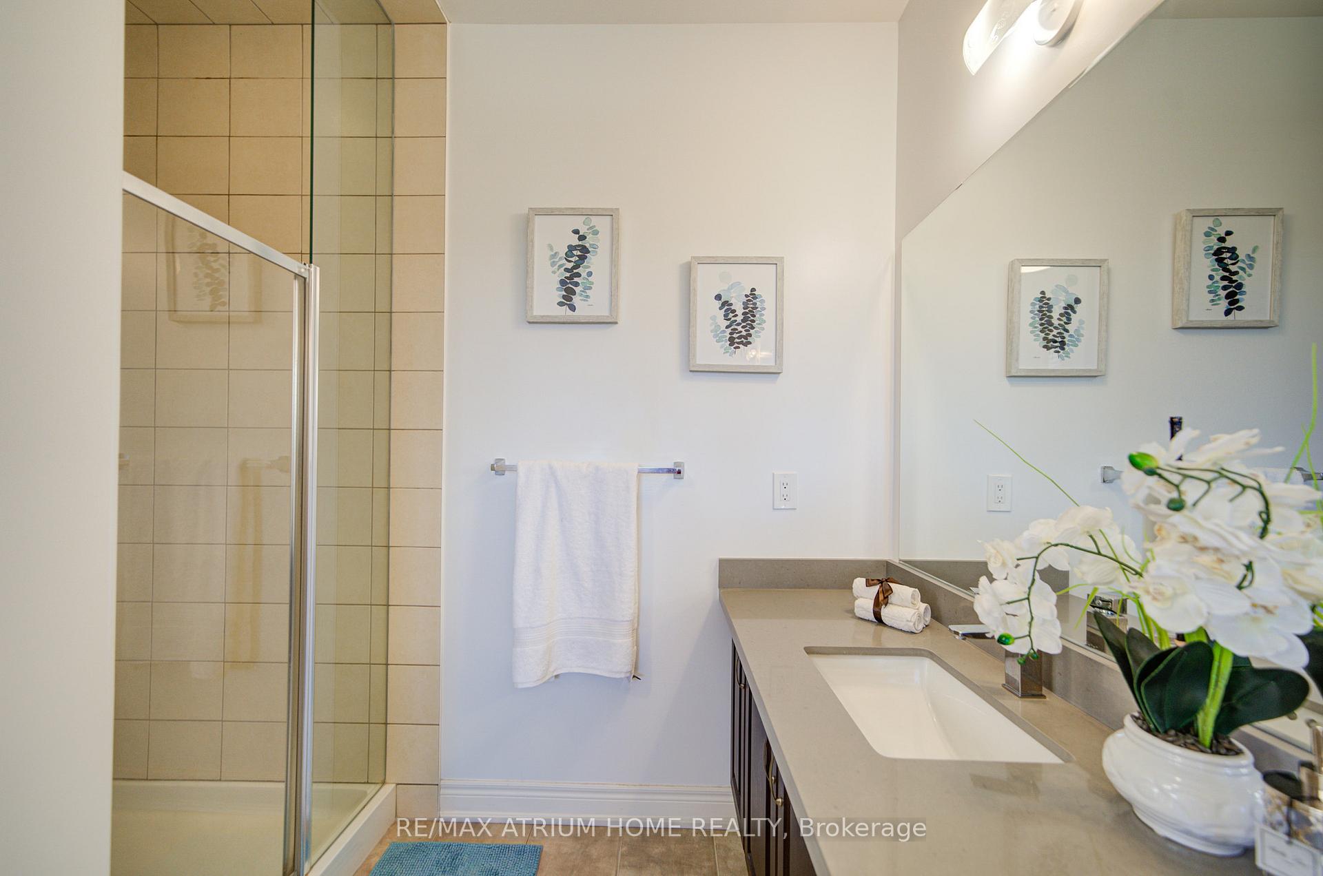 Photo 42 of 127 Maple Ridge Crescent, Markham, Greensborough — HOMEH