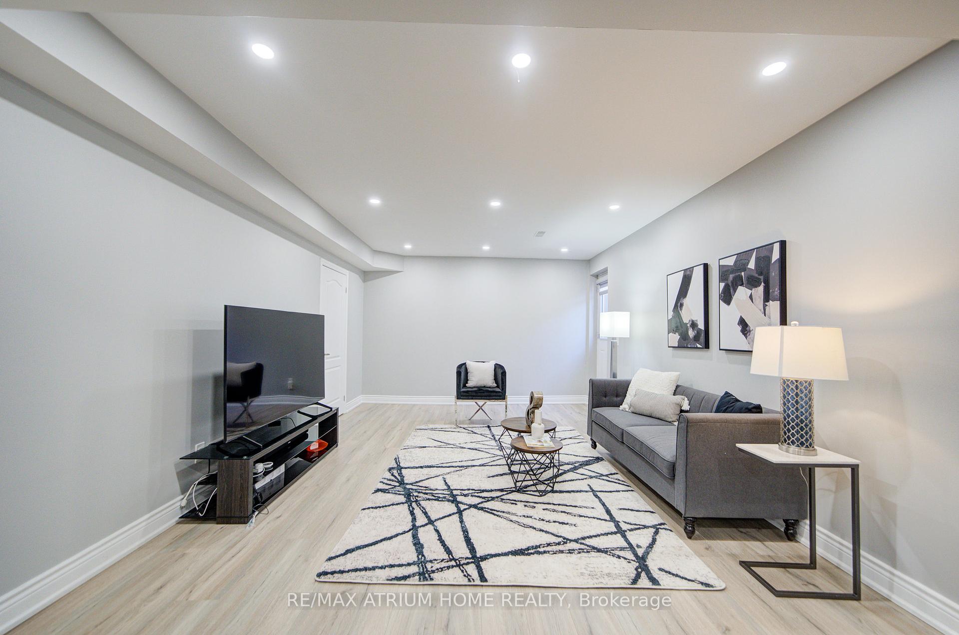 Photo 48 of 127 Maple Ridge Crescent, Markham, Greensborough — HOMEH