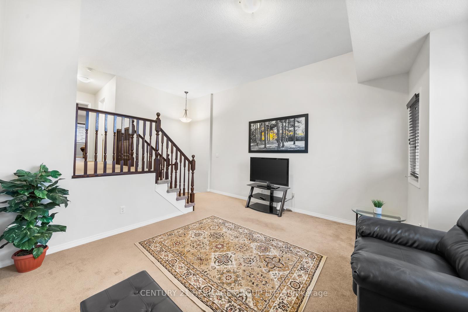 Photo 21 of 382 Woodbine Avenue, Kitchener, Huron Park — HOMEH