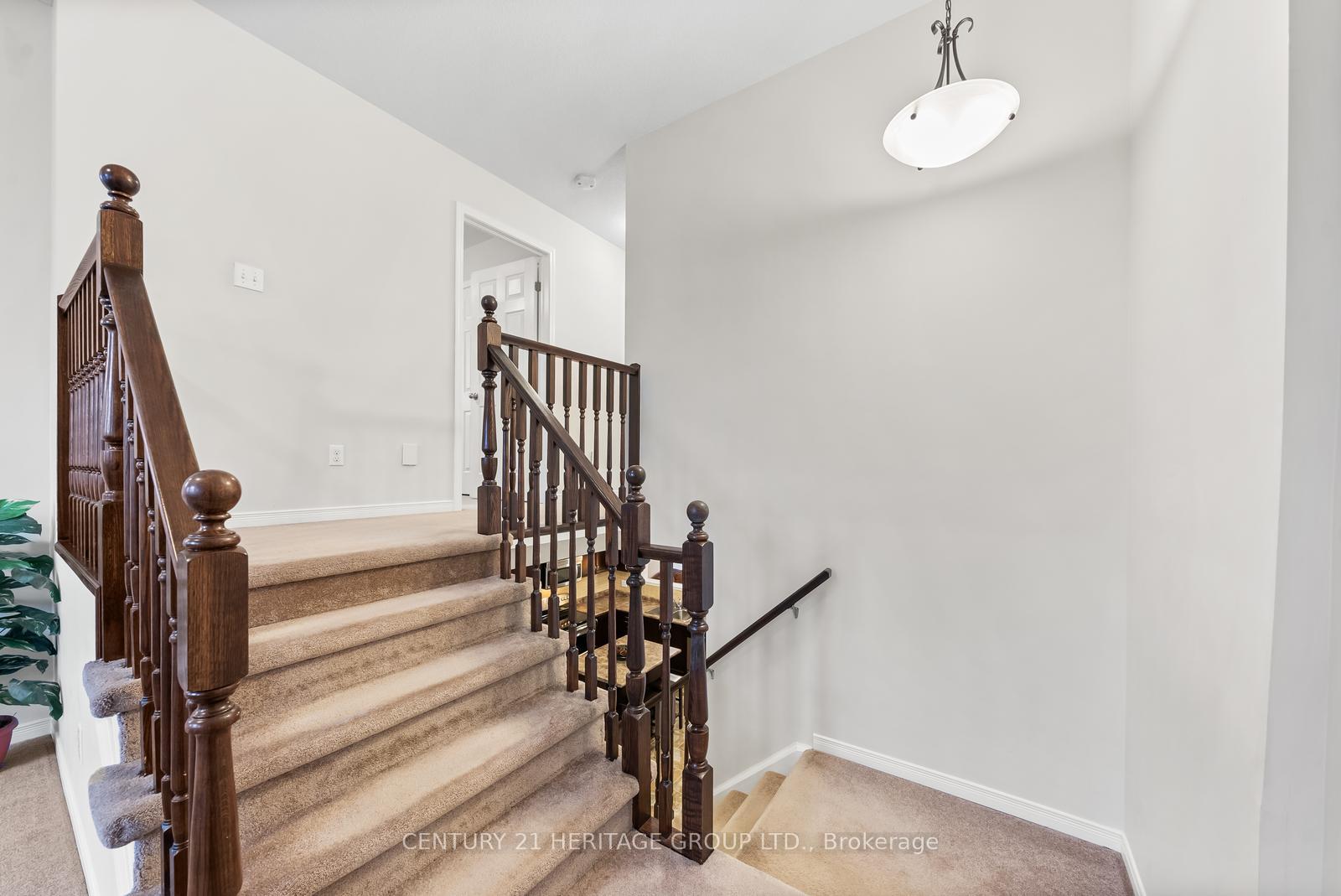 Photo 22 of 382 Woodbine Avenue, Kitchener, Huron Park — HOMEH