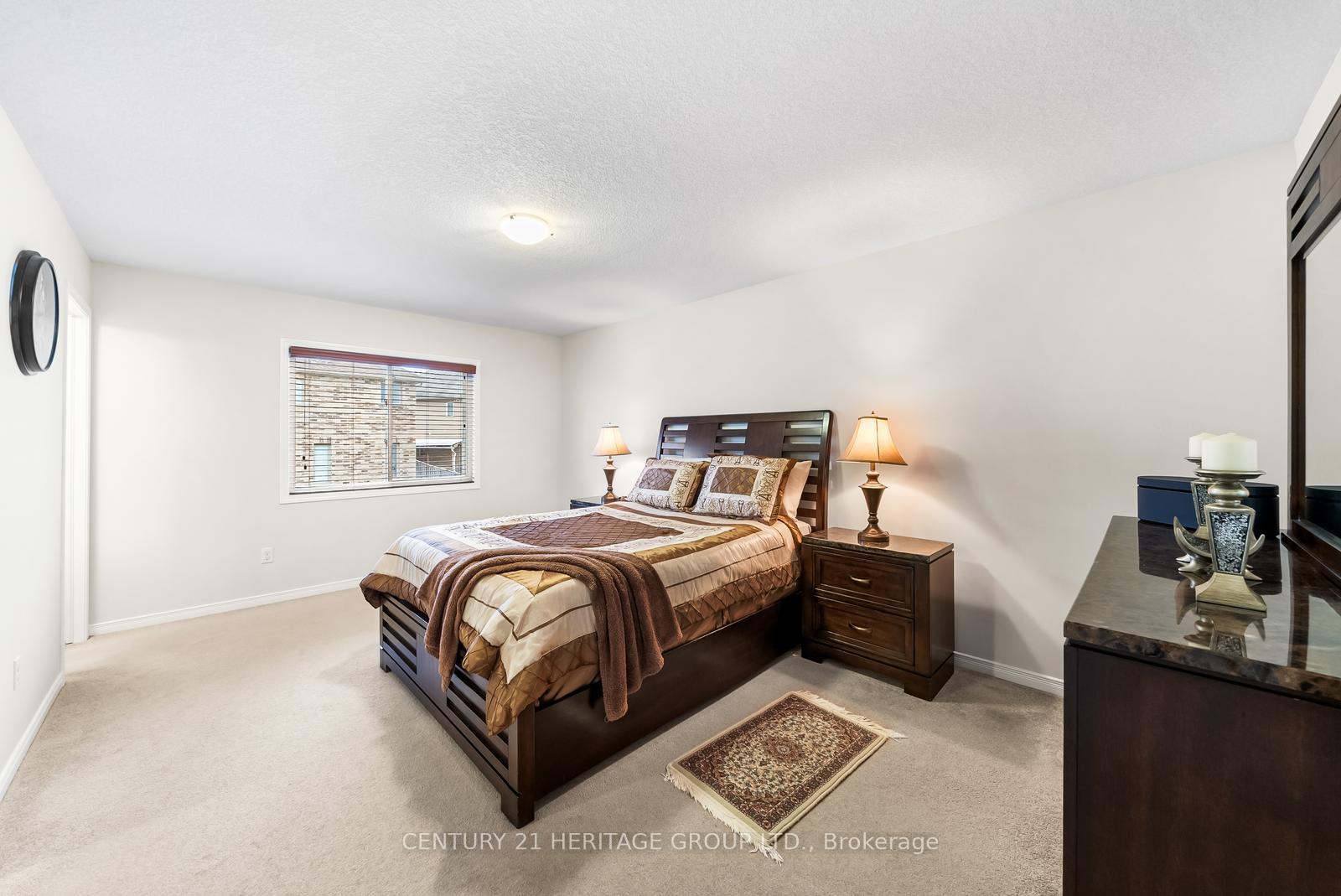 Photo 31 of 382 Woodbine Avenue, Kitchener, Huron Park — HOMEH