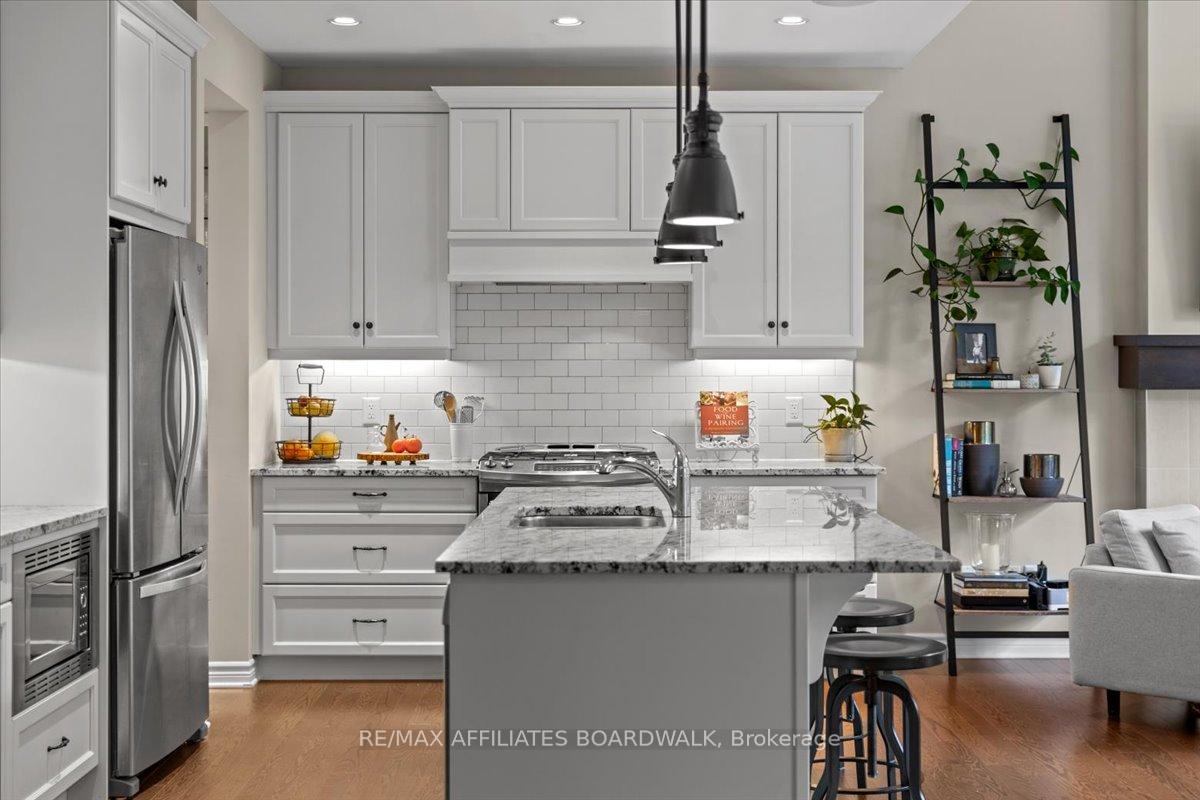 Photo 17 of 242 Escarpment Crescent, Ottawa, Kanata - Kanata Lakes/Heritage Hills — HOMEH
