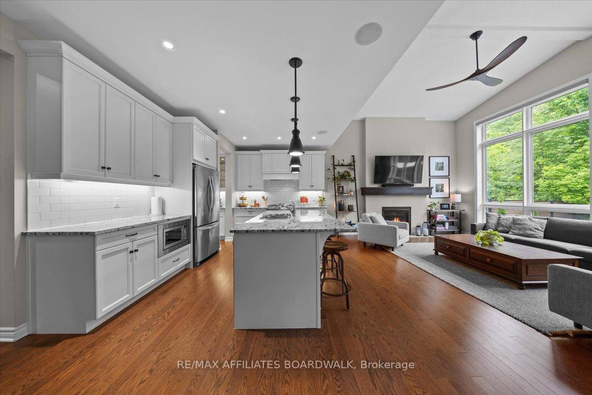 Photo 20 of 242 Escarpment Crescent, Ottawa, Kanata - Kanata Lakes/Heritage Hills — HOMEH