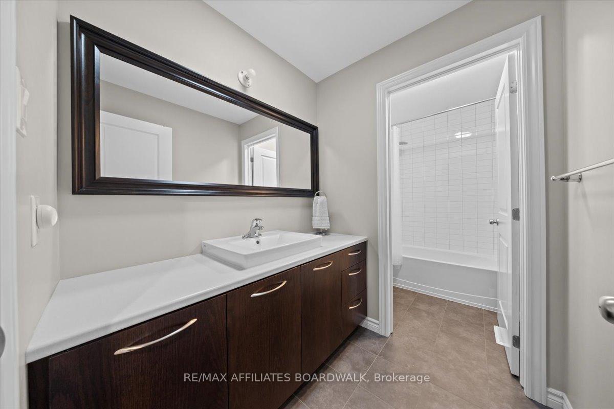 Photo 33 of 242 Escarpment Crescent, Ottawa, Kanata - Kanata Lakes/Heritage Hills — HOMEH