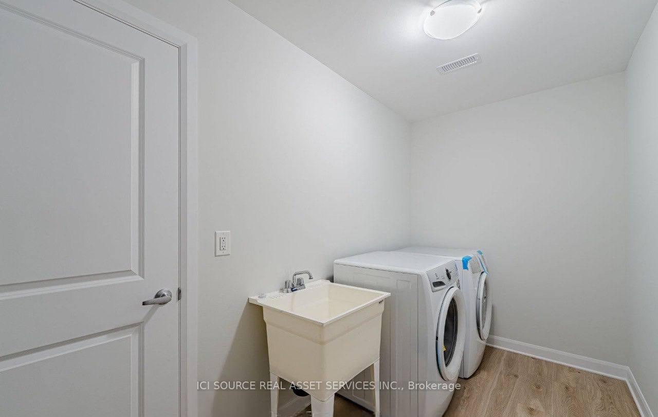 Photo 5 of 418 Silverberry Private, Ottawa, Kanata - Kanata Lakes/Heritage Hills — HOMEH