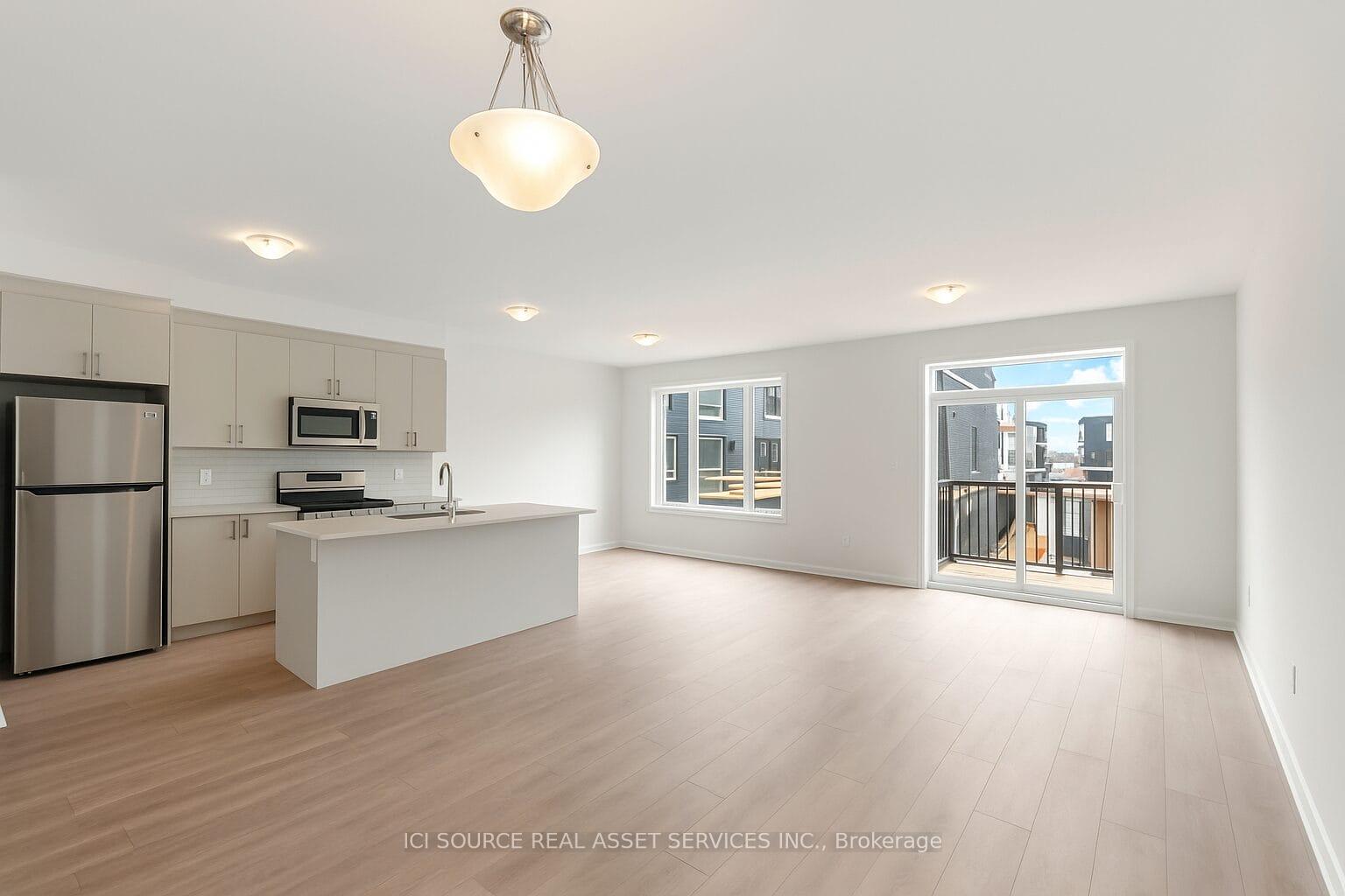 Photo 6 of 418 Silverberry Private, Ottawa, Kanata - Kanata Lakes/Heritage Hills — HOMEH