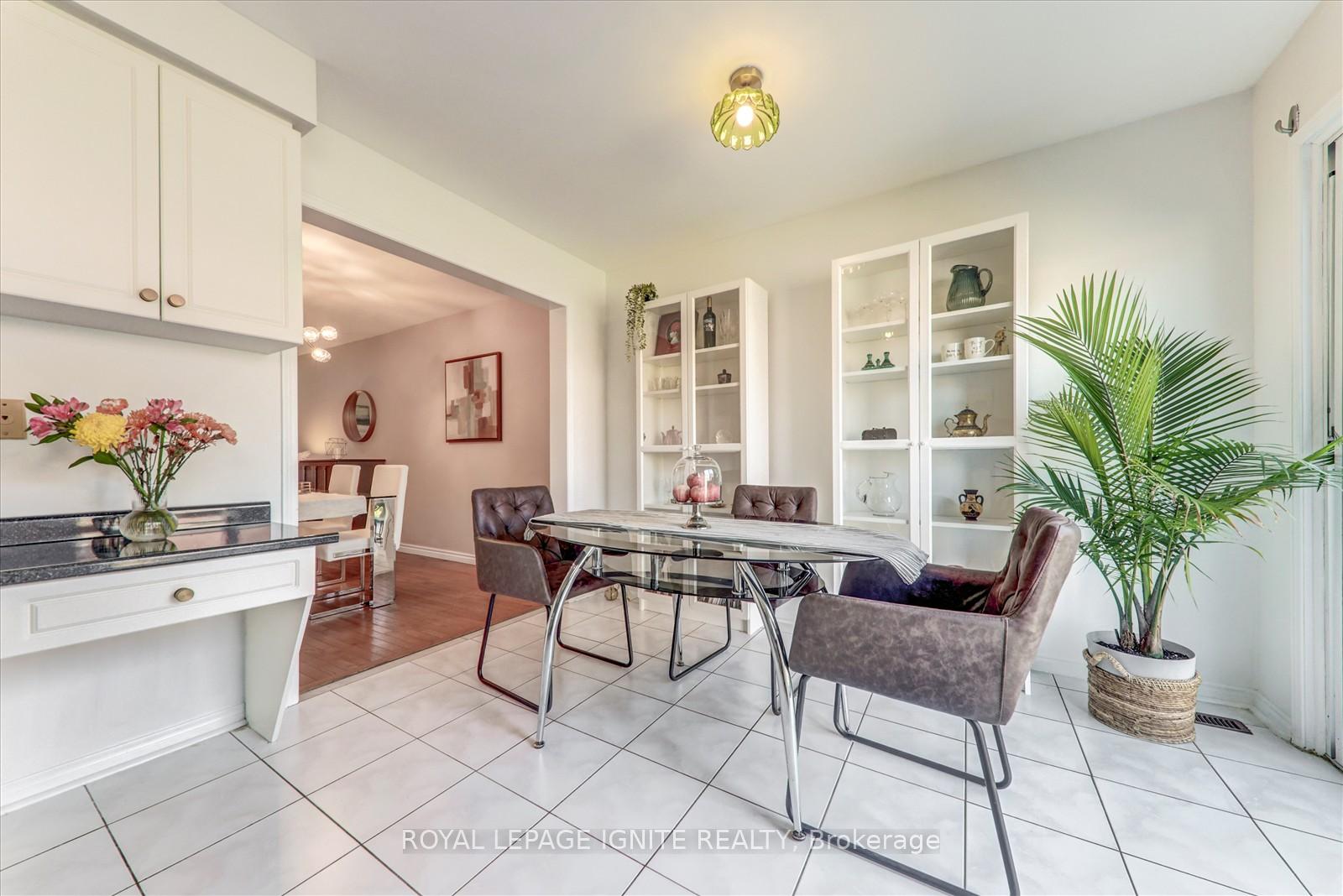Photo 13 of 218 Sophia Road, Markham, Middlefield — HOMEH