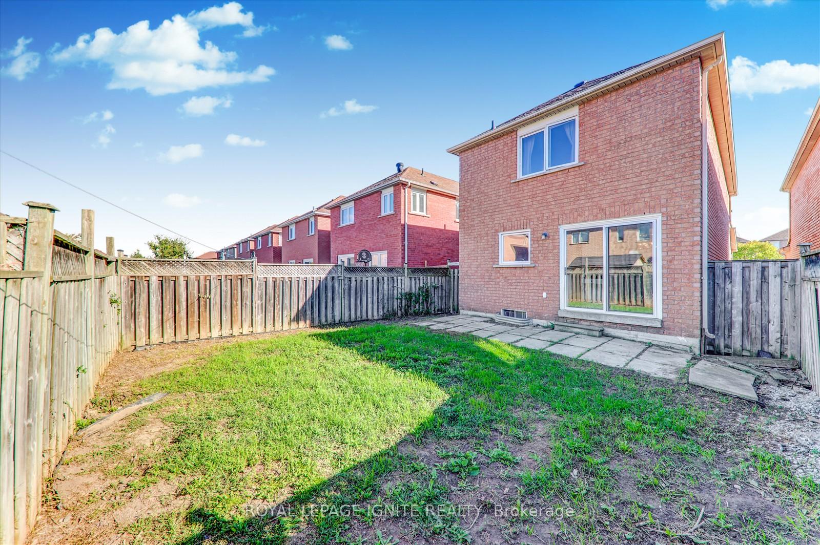 Photo 28 of 218 Sophia Road, Markham, Middlefield — HOMEH