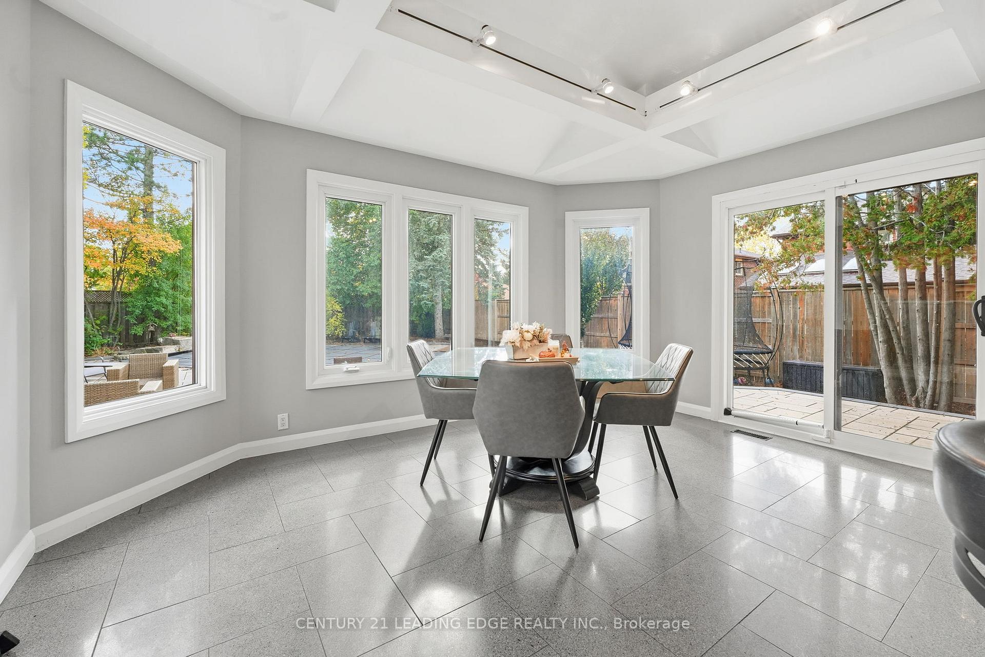 Photo 11 of 17 Celebrity Place, Markham, Markham Village — HOMEH