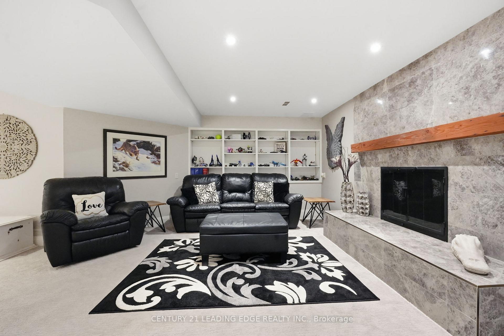 Photo 41 of 17 Celebrity Place, Markham, Markham Village — HOMEH