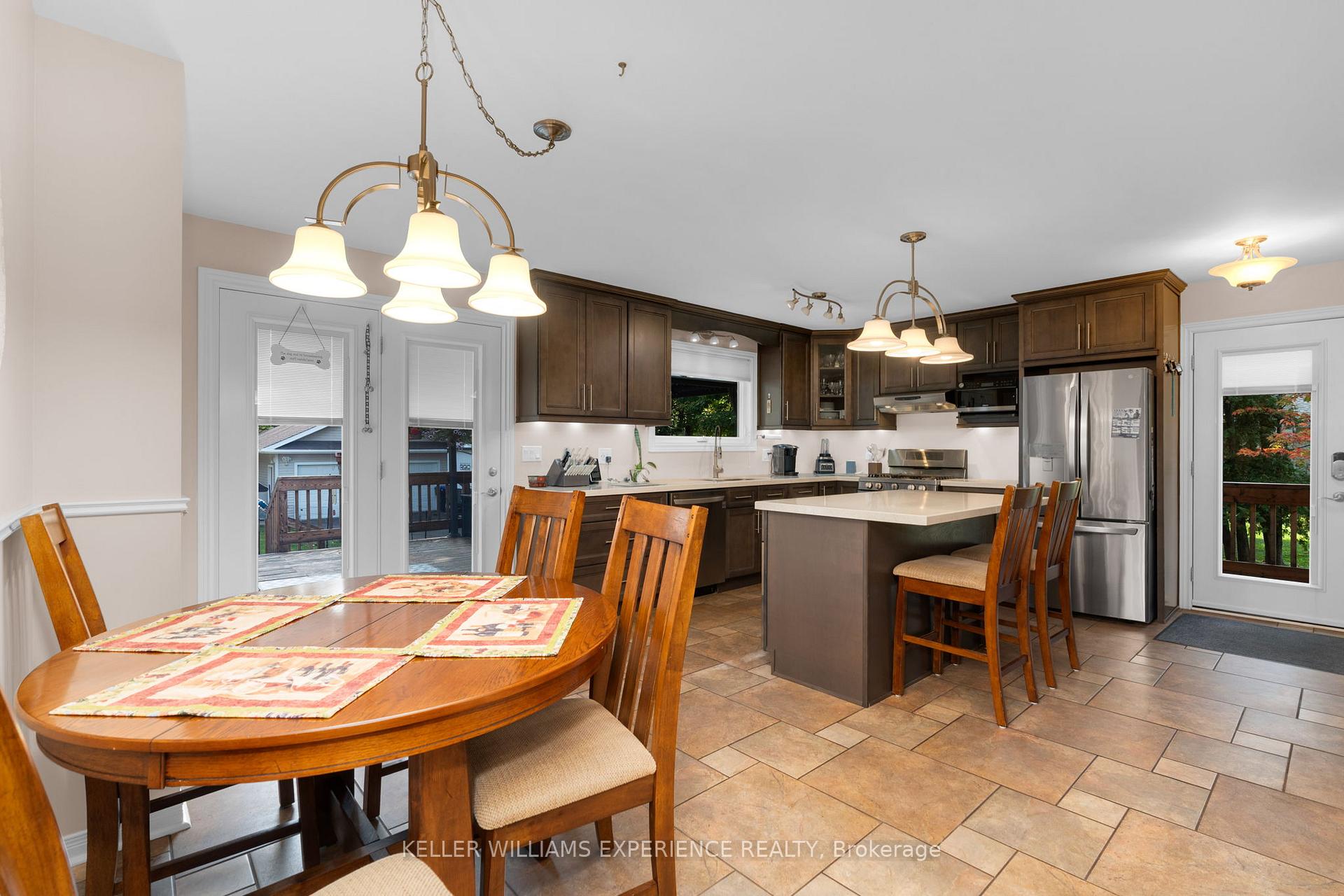 Photo 2 of 2049 Mountbatten Avenue, Innisfil, Alcona — HOMEH