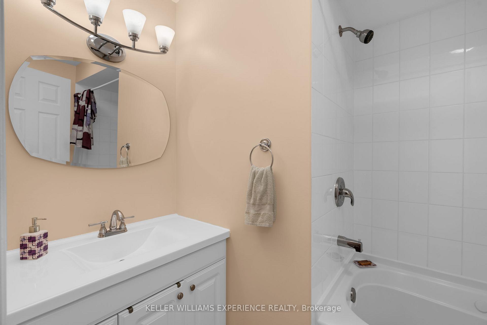 Photo 7 of 2049 Mountbatten Avenue, Innisfil, Alcona — HOMEH
