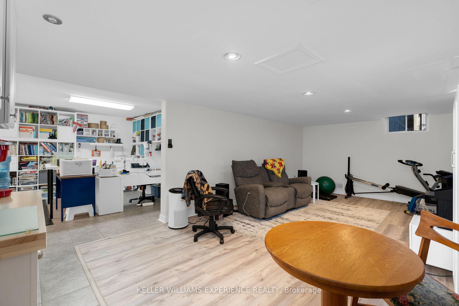 Photo 13 of 2049 Mountbatten Avenue, Innisfil, Alcona — HOMEH