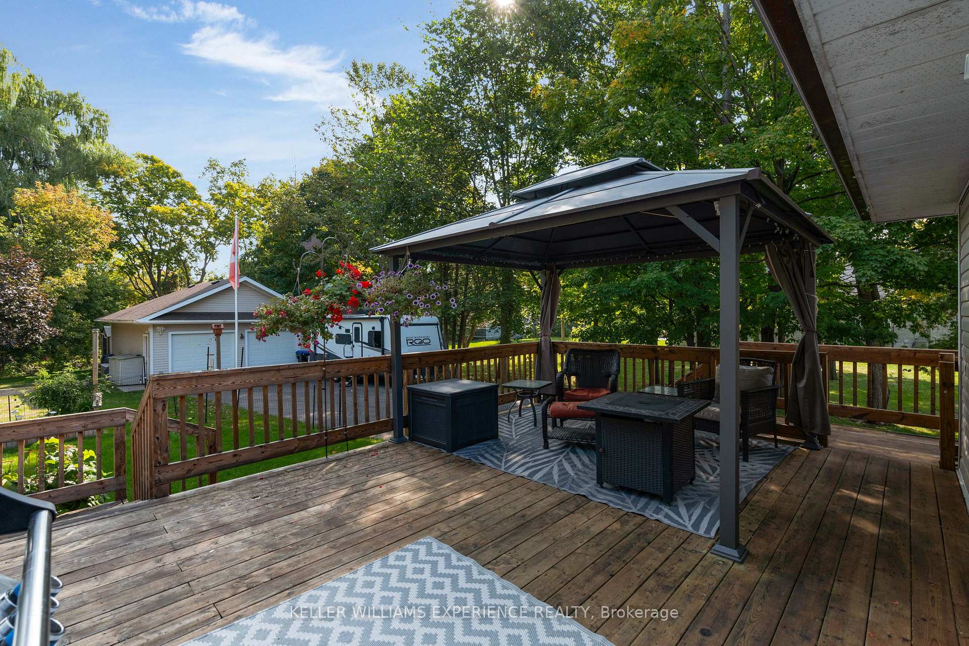 Photo 19 of 2049 Mountbatten Avenue, Innisfil, Alcona — HOMEH