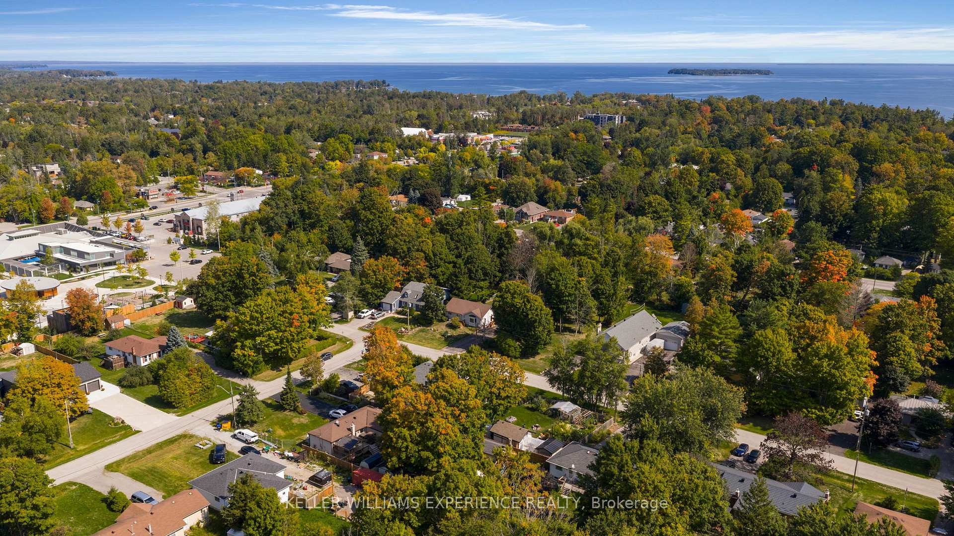 Photo 23 of 2049 Mountbatten Avenue, Innisfil, Alcona — HOMEH