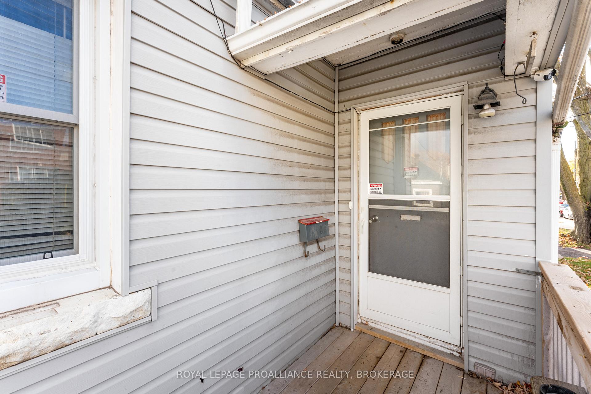 Photo 2 of 545 Macdonnell Street, Kingston, East of Sir John A. Blvd — HOMEH