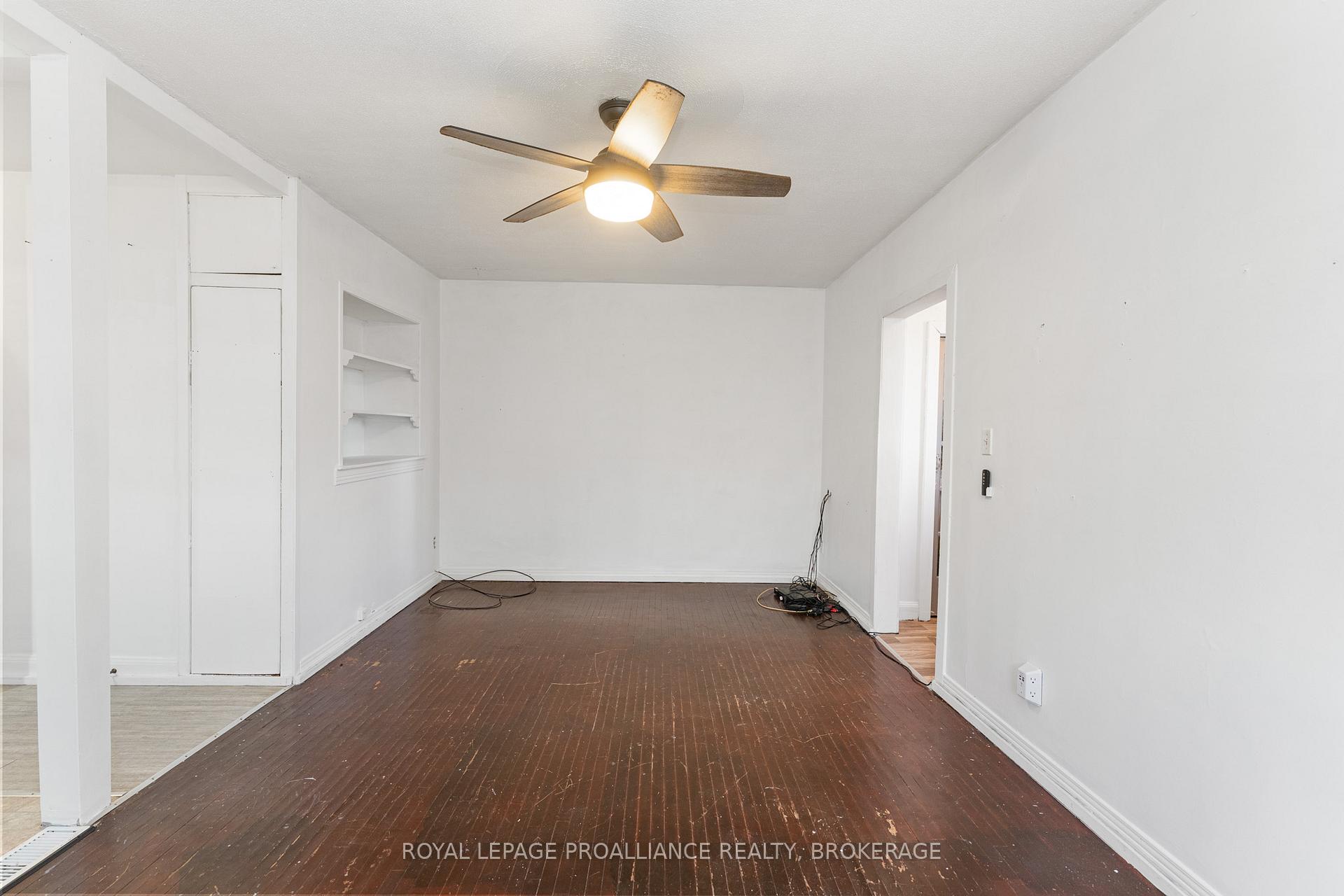 Photo 5 of 545 Macdonnell Street, Kingston, East of Sir John A. Blvd — HOMEH