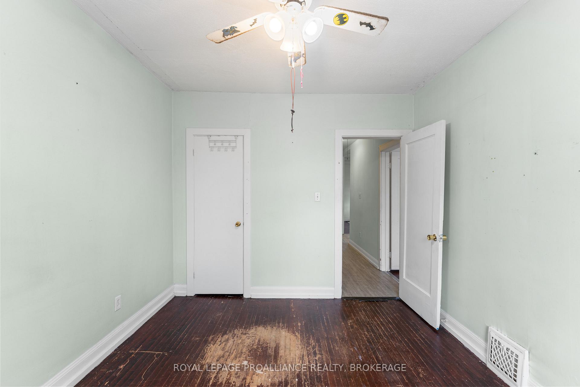 Photo 14 of 545 Macdonnell Street, Kingston, East of Sir John A. Blvd — HOMEH